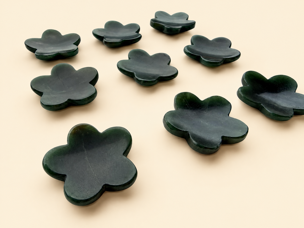 Flower Worry Stone Giada