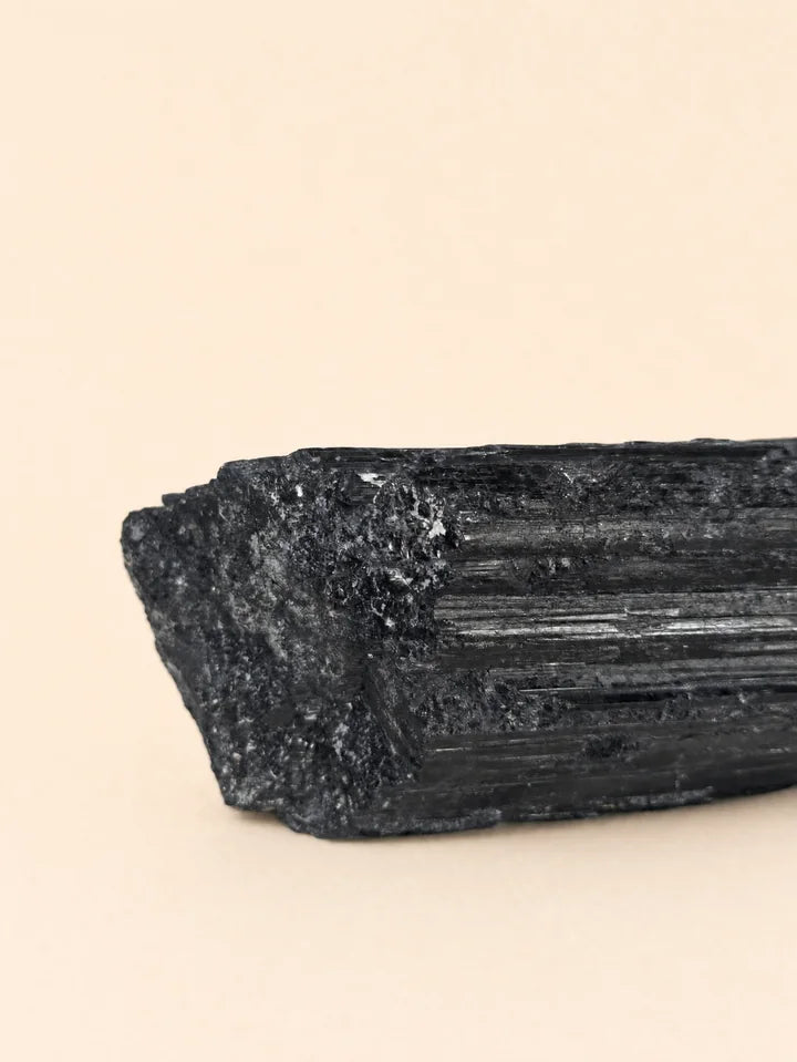 Tormalina Nera Grezza