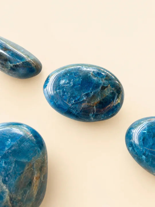 Palm Stone Apatite Blu Piccola